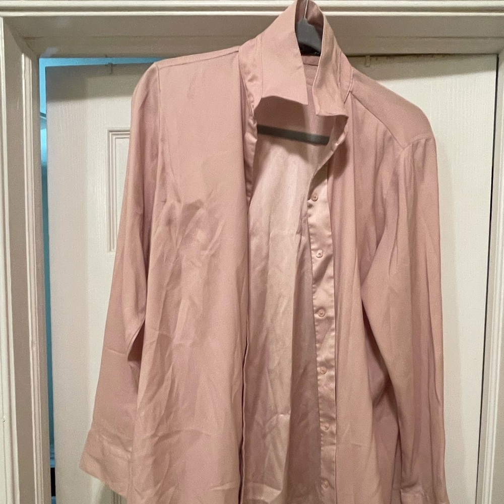 Polyester blend long sleeved pink shirt